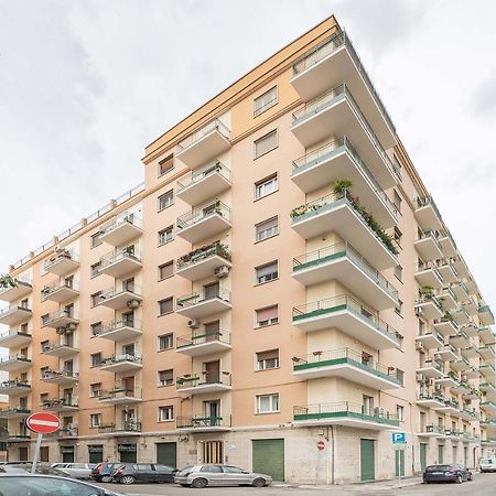 Nuovo Appartamento Beige Bari Extérieur photo